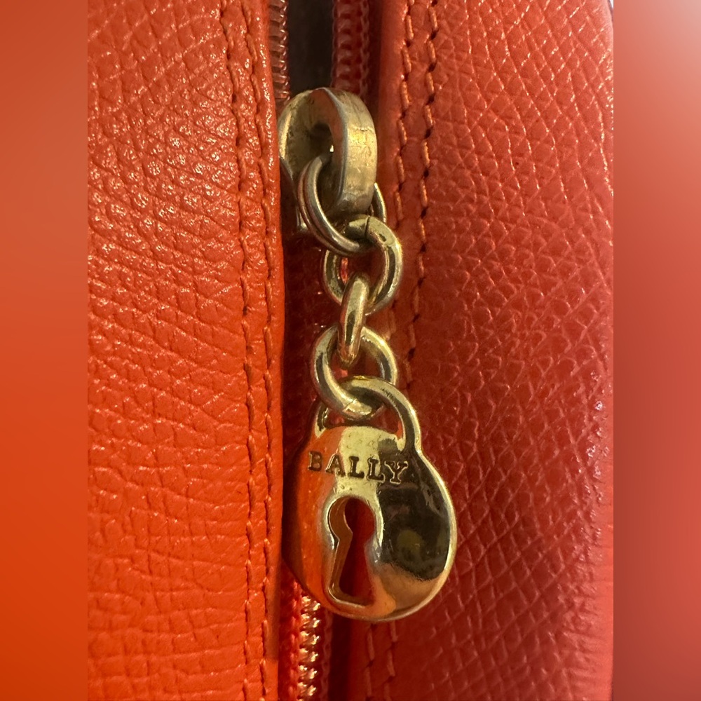 Bally Vintage Top Handle Rounded Handbag - Picture 11 of 15